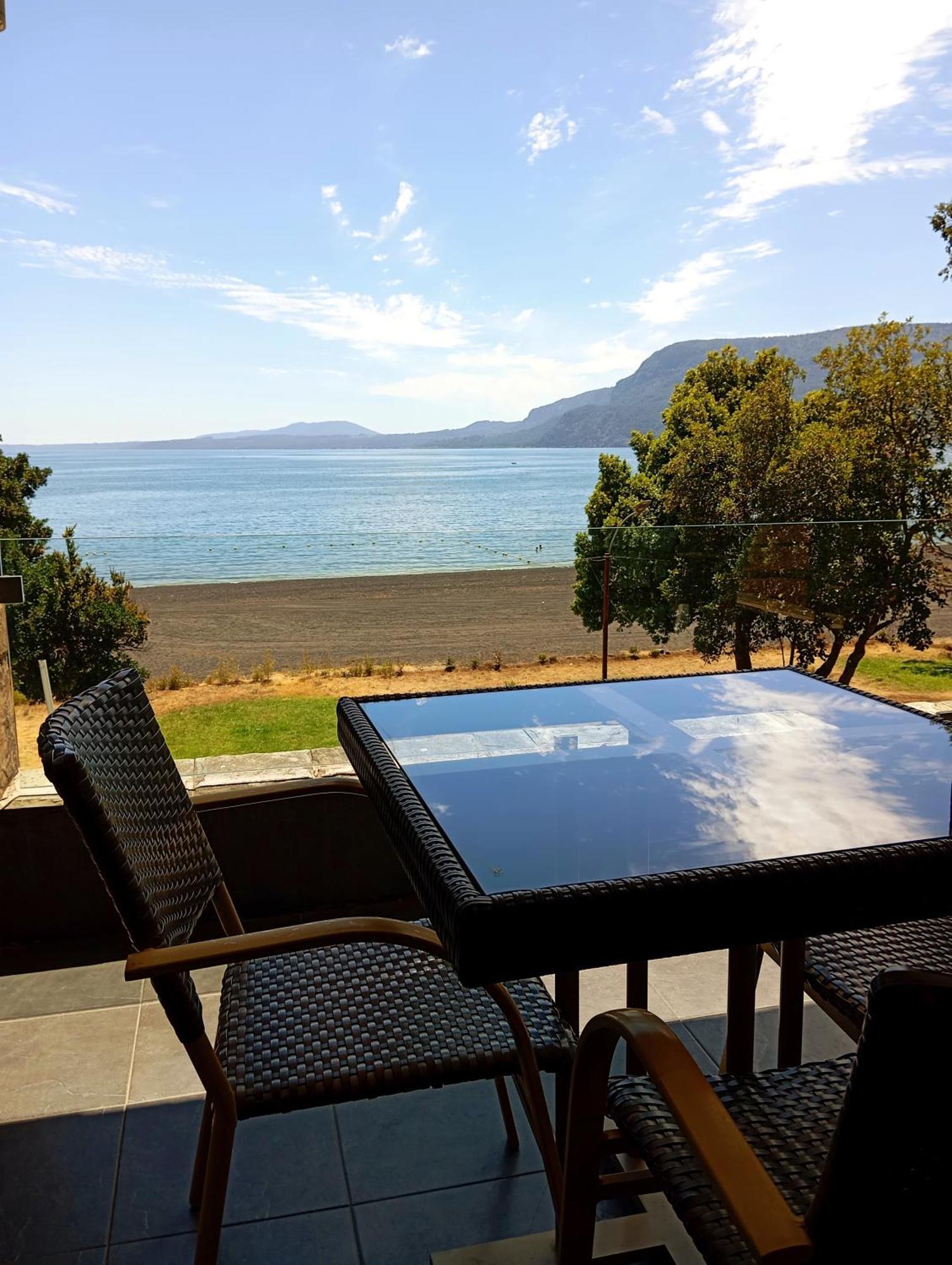 Hotel Playa Grande Suites Pucón Eksteriør billede